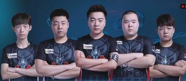 NAVI 击败 FaZe，确保在 IEM Cologne 2025 中获得季后赛名额