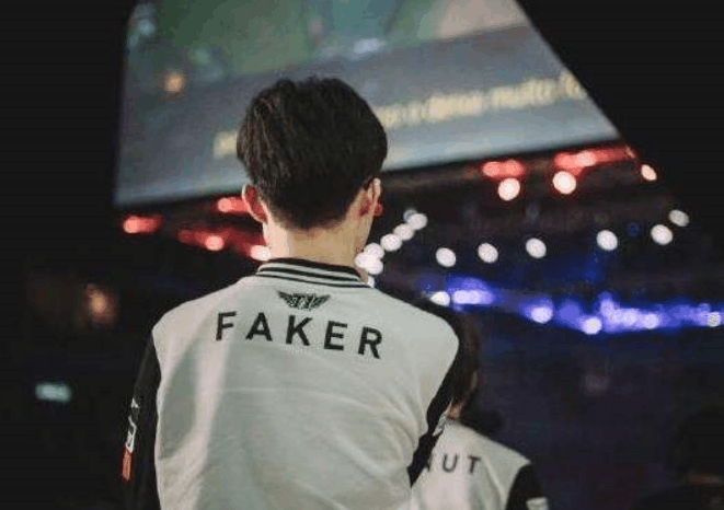 OG 通过签约一名年轻天才加强了他们的 CS2 队伍