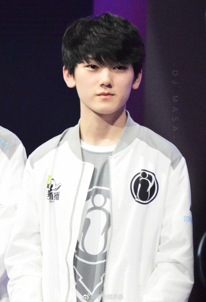 2025LPL季后赛今日首发：TheShy大战Flandre huanfeng对战Viper