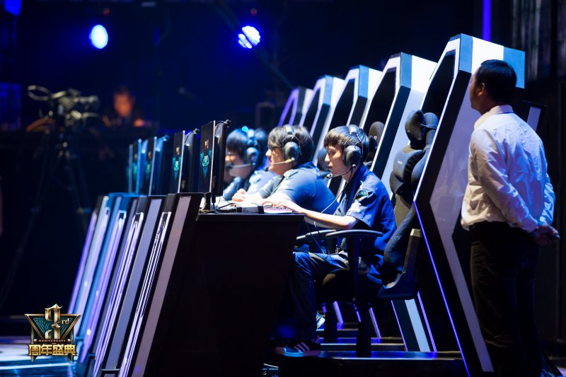 WBG选手数据： Xiaohu 、 Light 、Xiaohao三人数据糟糕